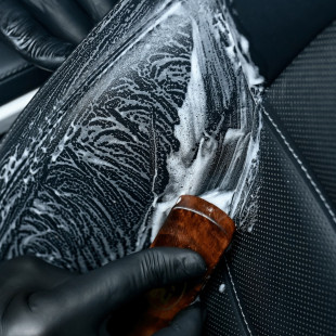 Perie curatare tapiterie piele si textil K2 Auron – peri moi